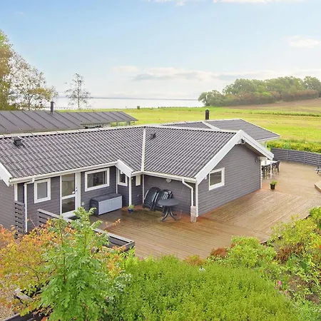 Ii Holiday home Sjolund